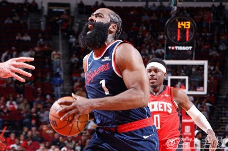 哈登遭快船球迷炮轰！火箭记者不希望他回归：关键时刻总掉链子